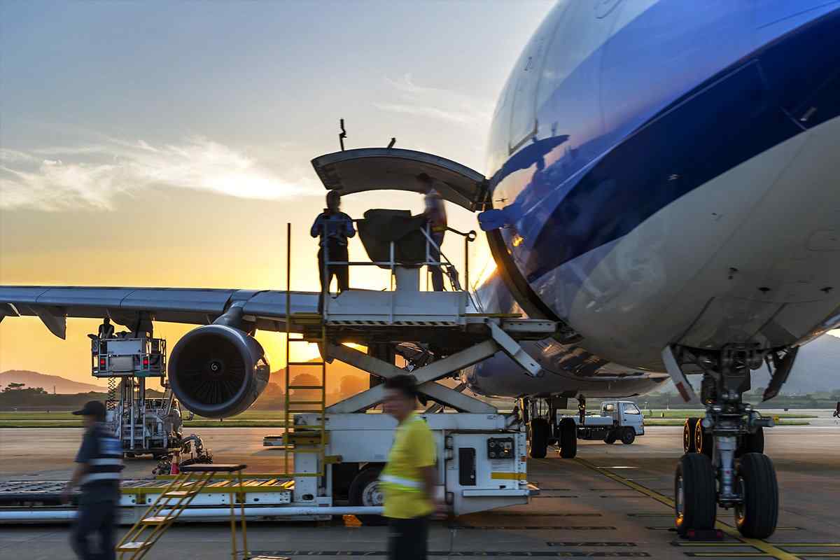 https://www.ishanklogistics.com/wp-content/uploads/2017/03/service_4.jpg